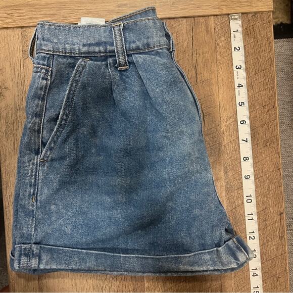 American Eagle Mom Short Denim Womens Size 6 Roll Up High Rise Pleats Summer - Picture 6 of 7